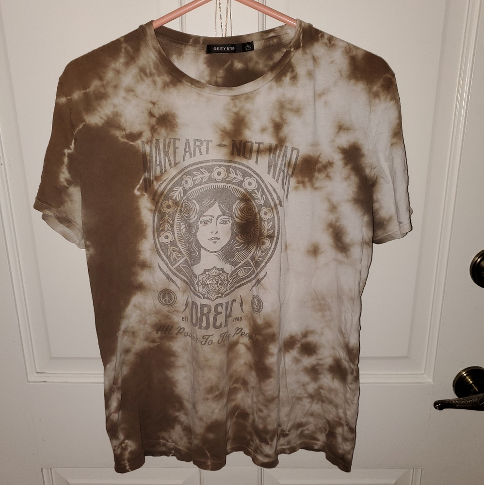 Obey make art not war shirt